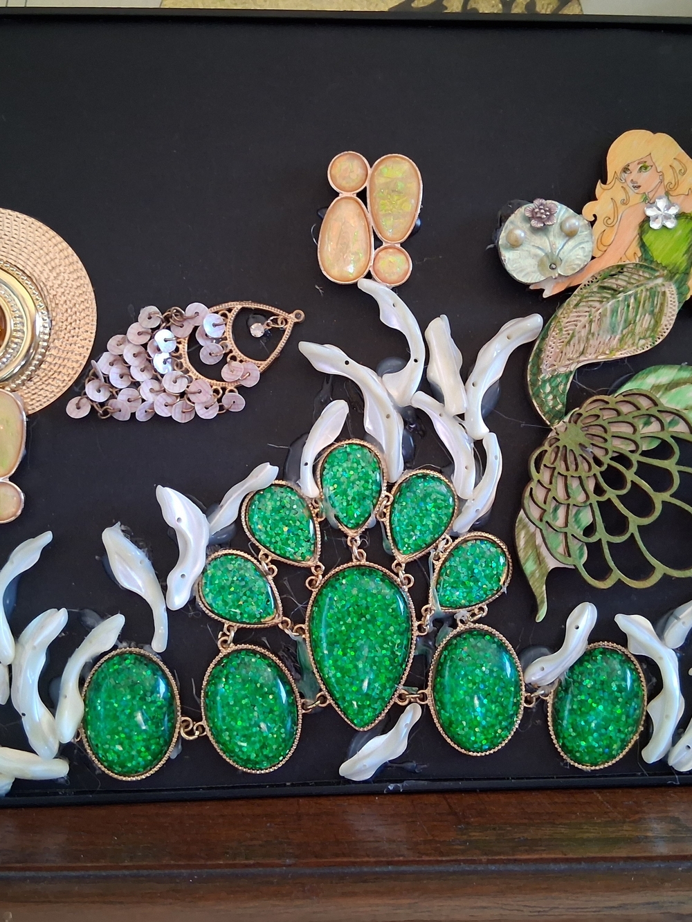 Green Mermaid Wall Art Accent - Iridescent Resin Sea Motif Jewelry Mixed Media - Picture 3 of 10
